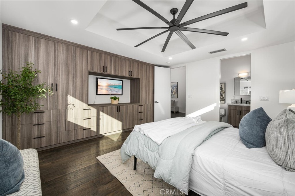 7900 E Cramer Street