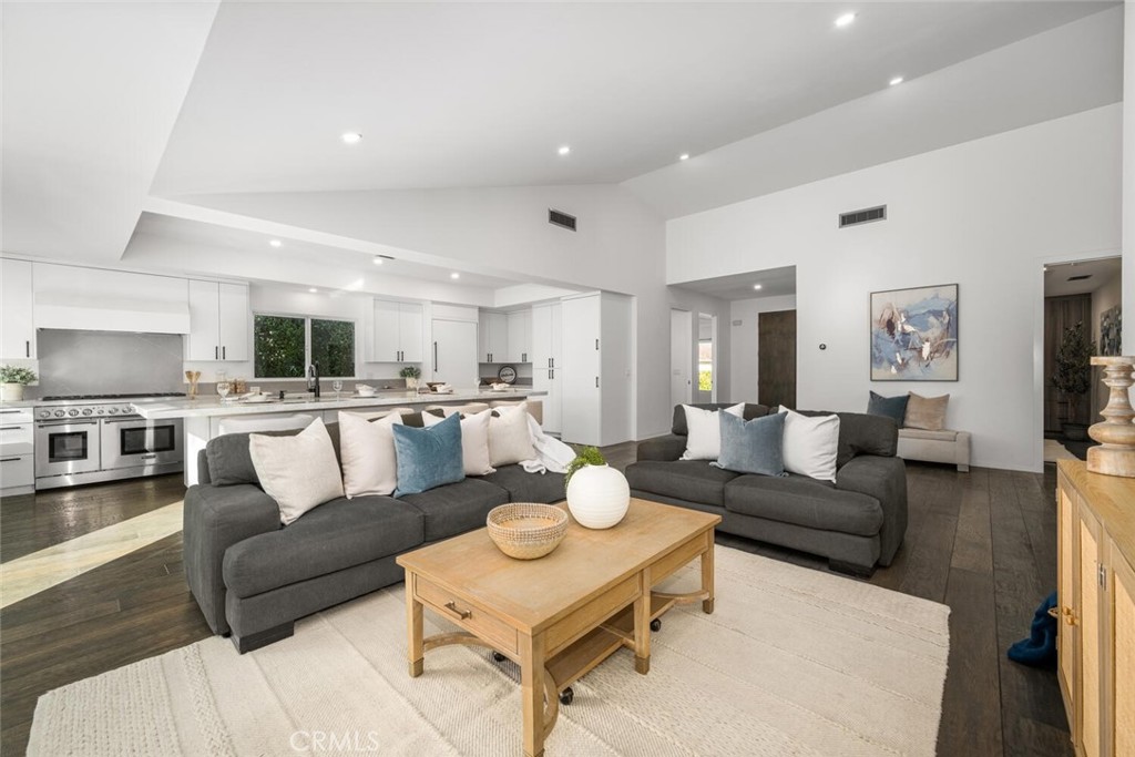 7900 E Cramer Street