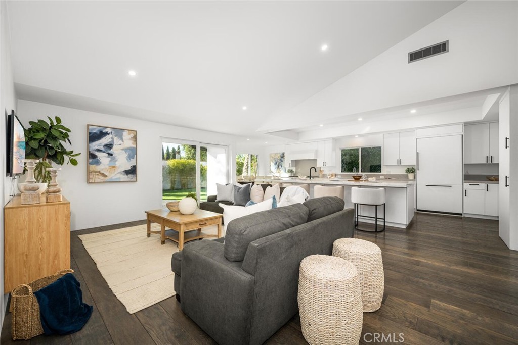 7900 E Cramer Street