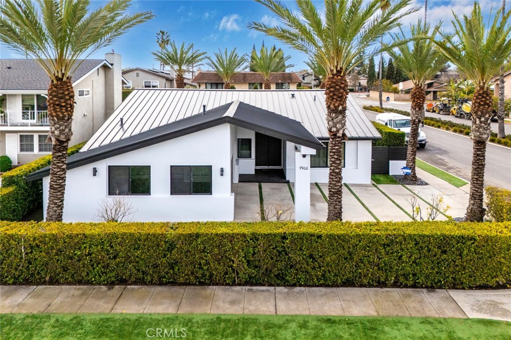 7900 E Cramer Street