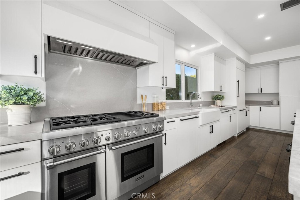 7900 E Cramer Street