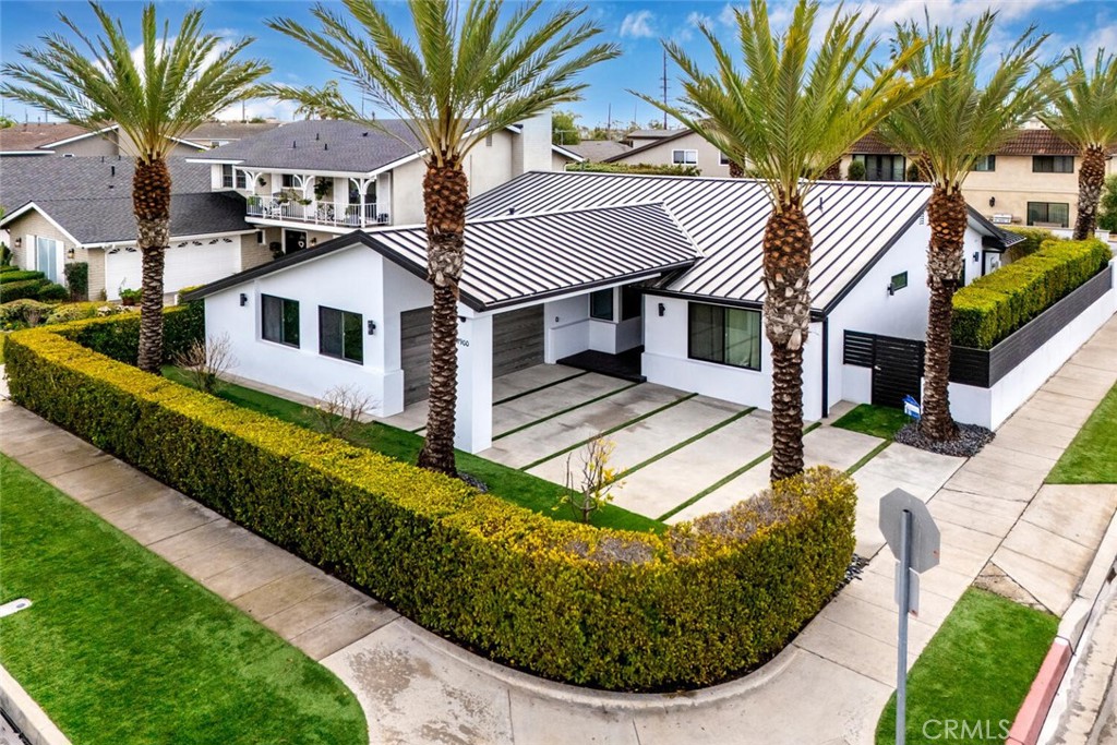 7900 E Cramer Street