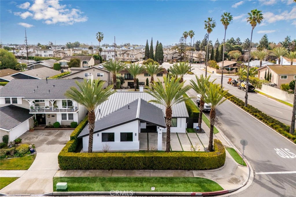 7900 E Cramer Street