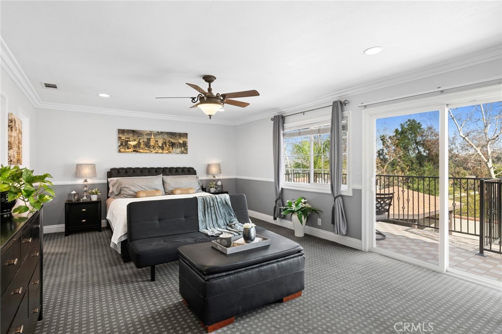 6889 E Georgetown Circle