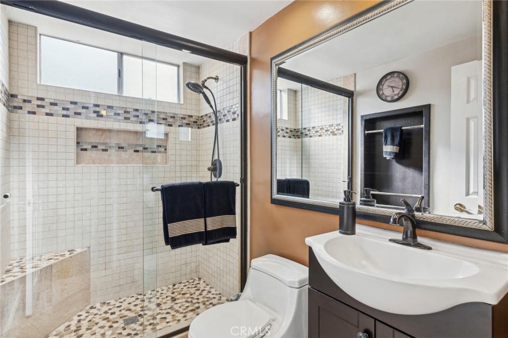 6889 E Georgetown Circle