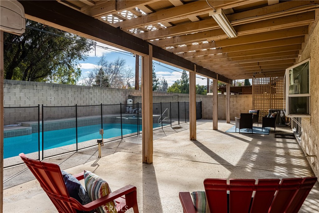 7842 E Woodsboro Avenue