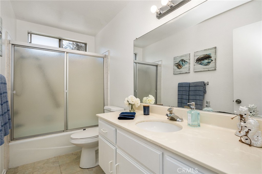 7842 E Woodsboro Avenue