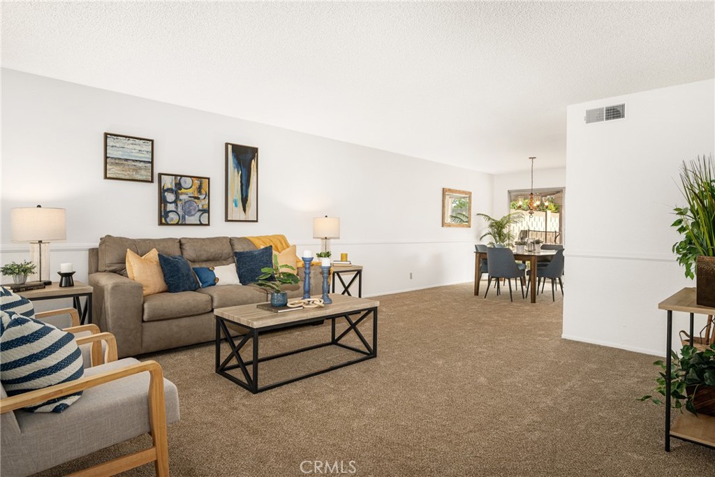 7842 E Woodsboro Avenue