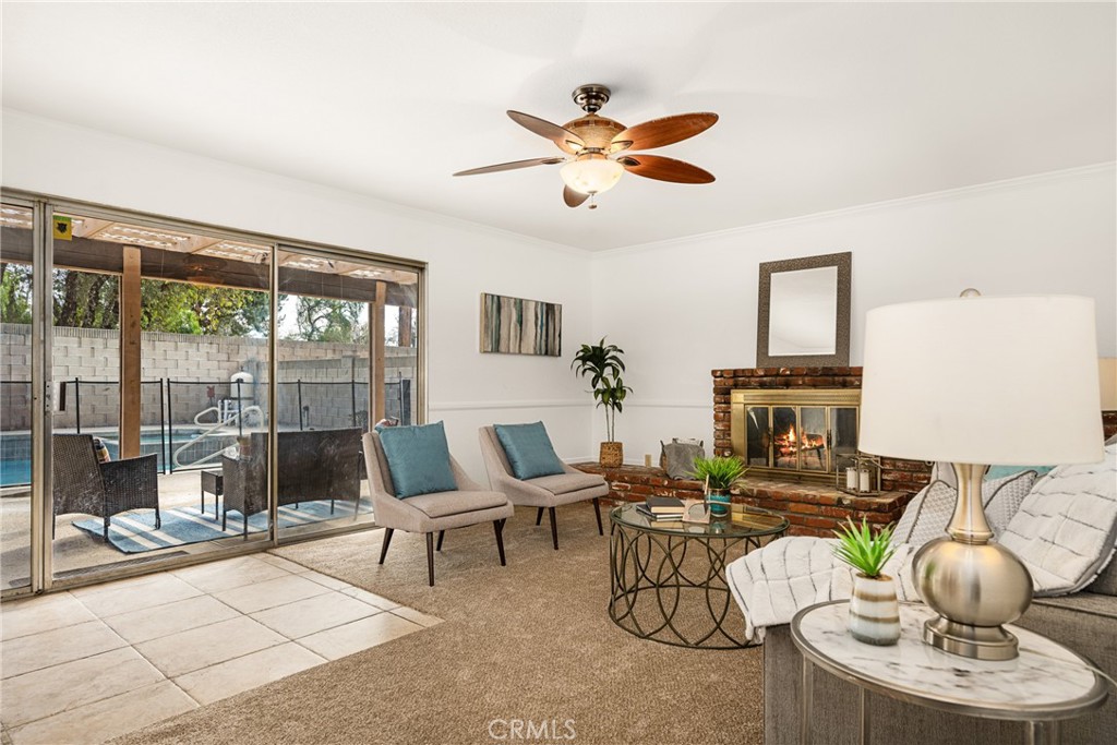 7842 E Woodsboro Avenue