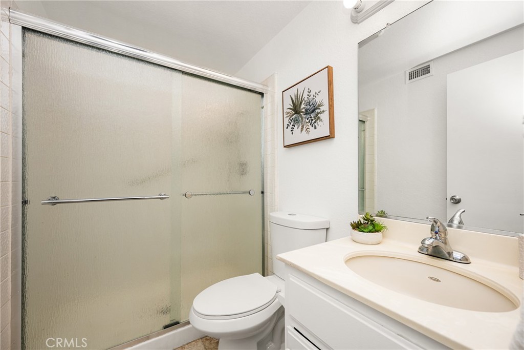 7842 E Woodsboro Avenue