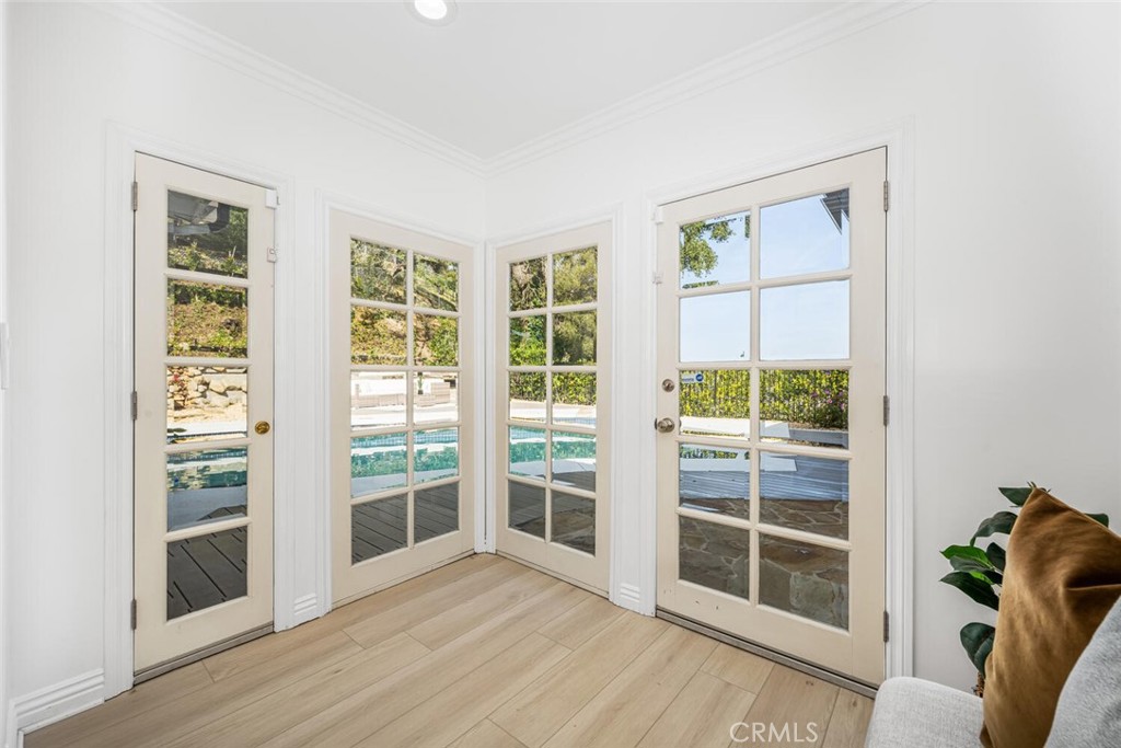 3713 Royal Woods Drive