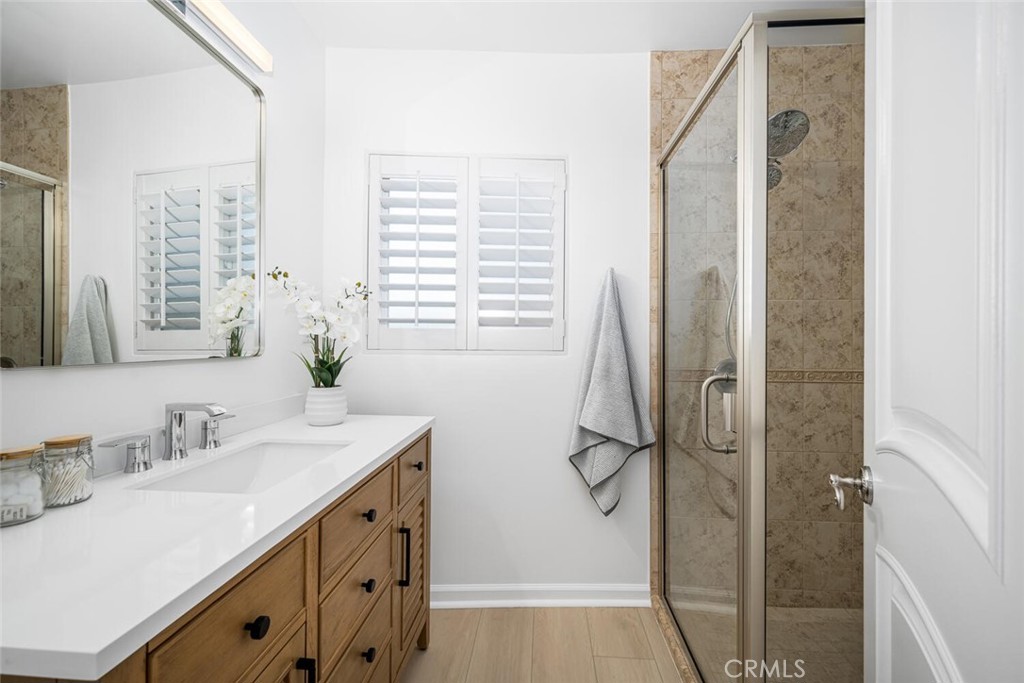 3713 Royal Woods Drive