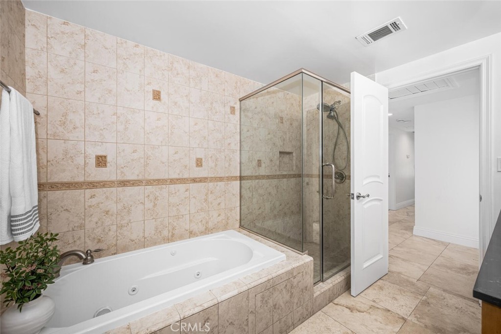 3713 Royal Woods Drive