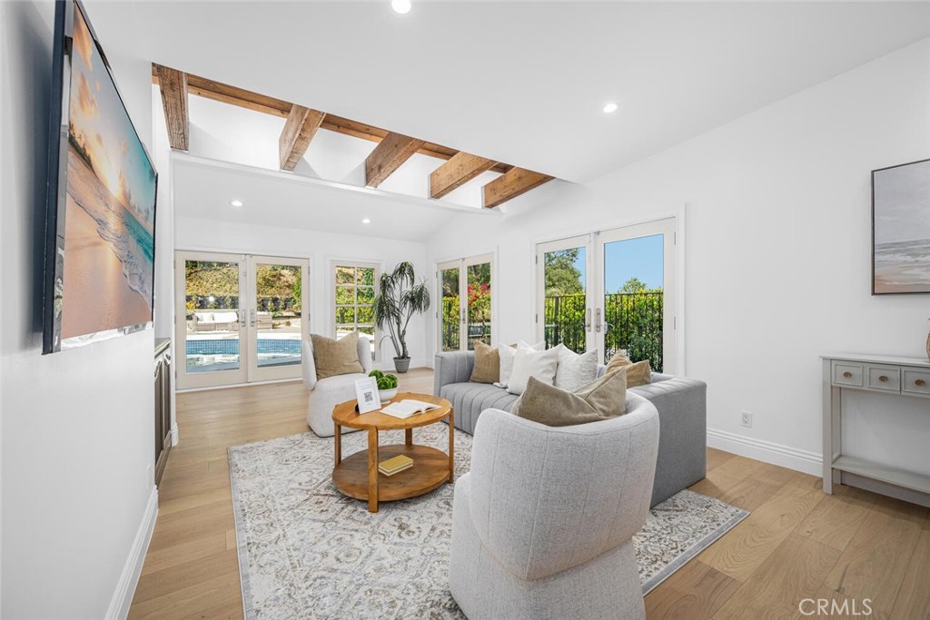 3713 Royal Woods Drive