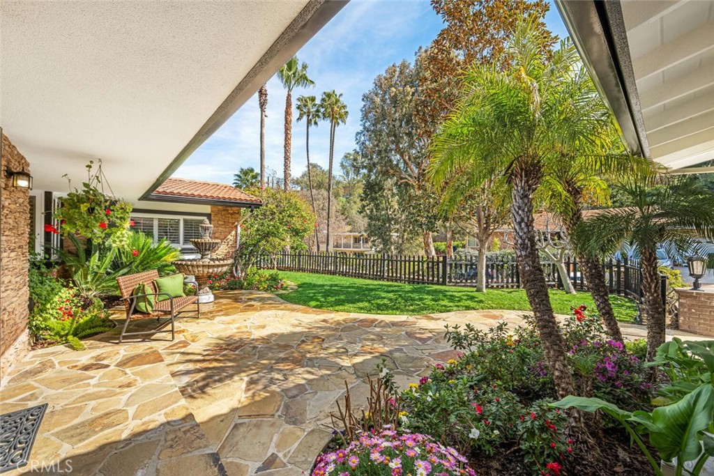 3713 Royal Woods Drive