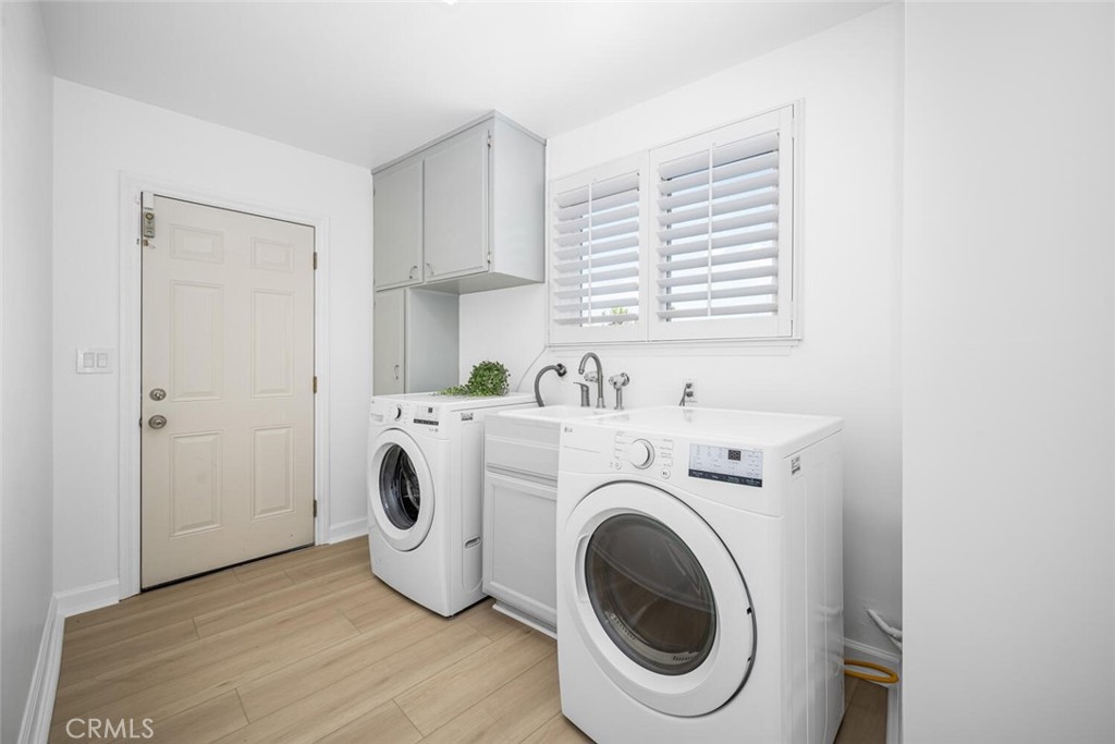 3713 Royal Woods Drive