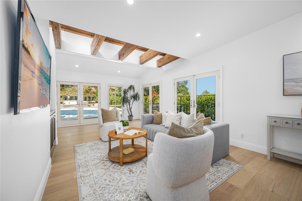 3713 Royal Woods Drive