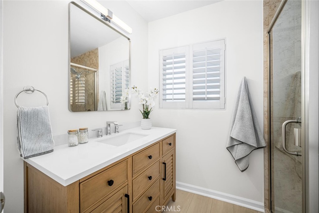 3713 Royal Woods Drive