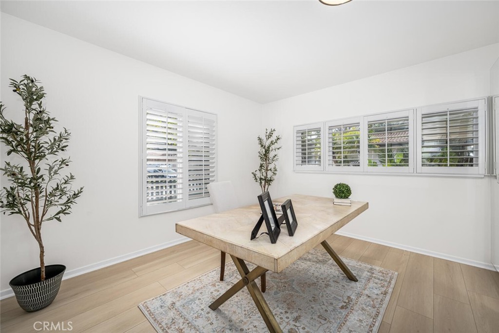 3713 Royal Woods Drive