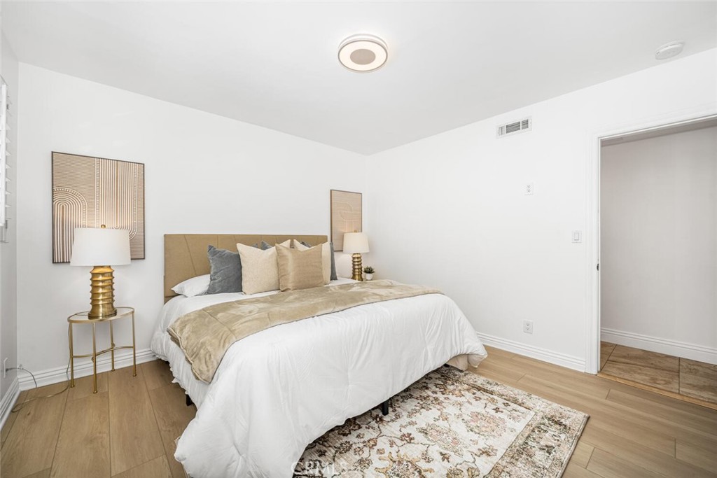 3713 Royal Woods Drive