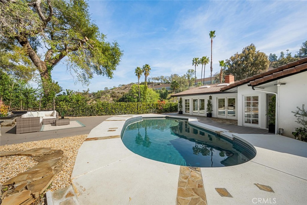 3713 Royal Woods Drive