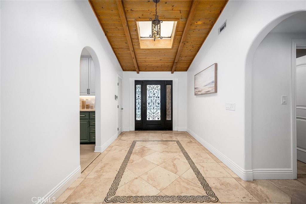 3713 Royal Woods Drive