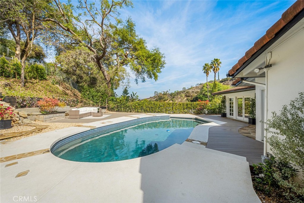 3713 Royal Woods Drive