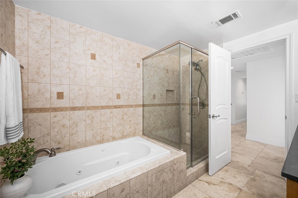 3713 Royal Woods Drive