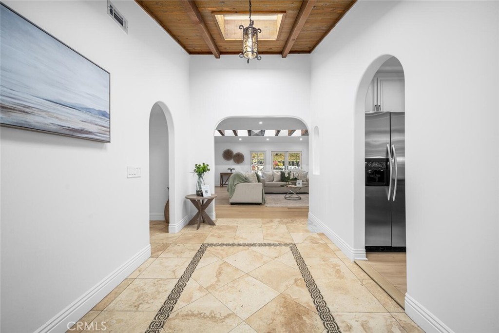 3713 Royal Woods Drive