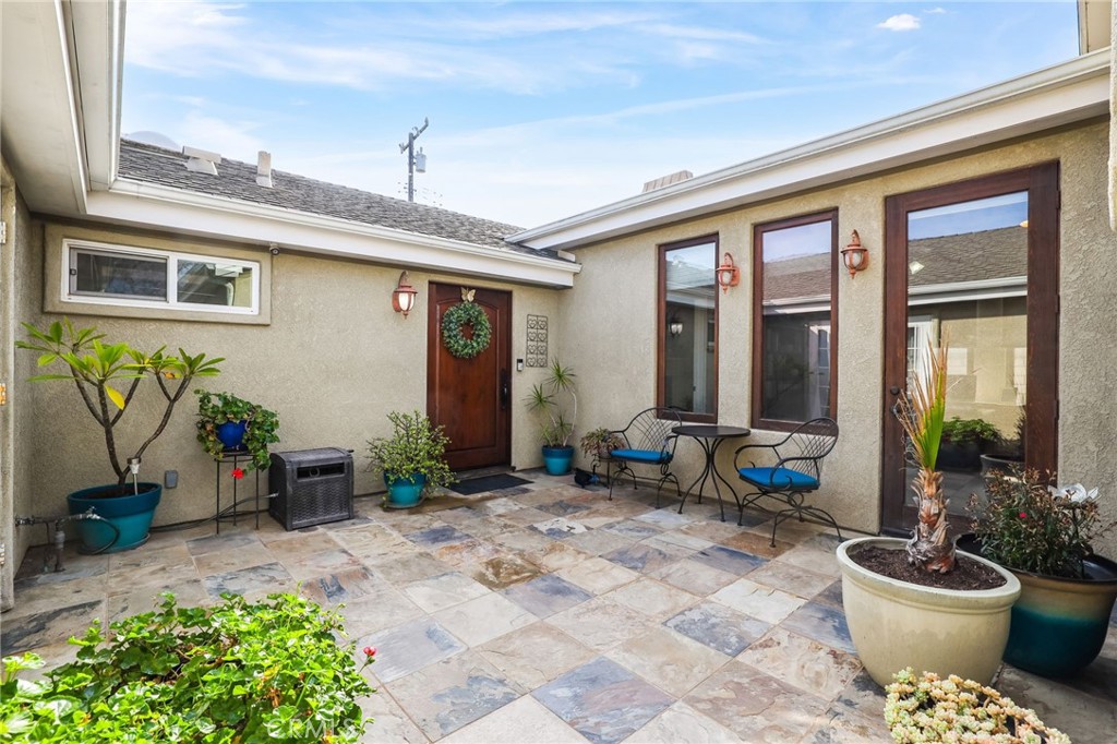 2682 Oak Knoll Drive