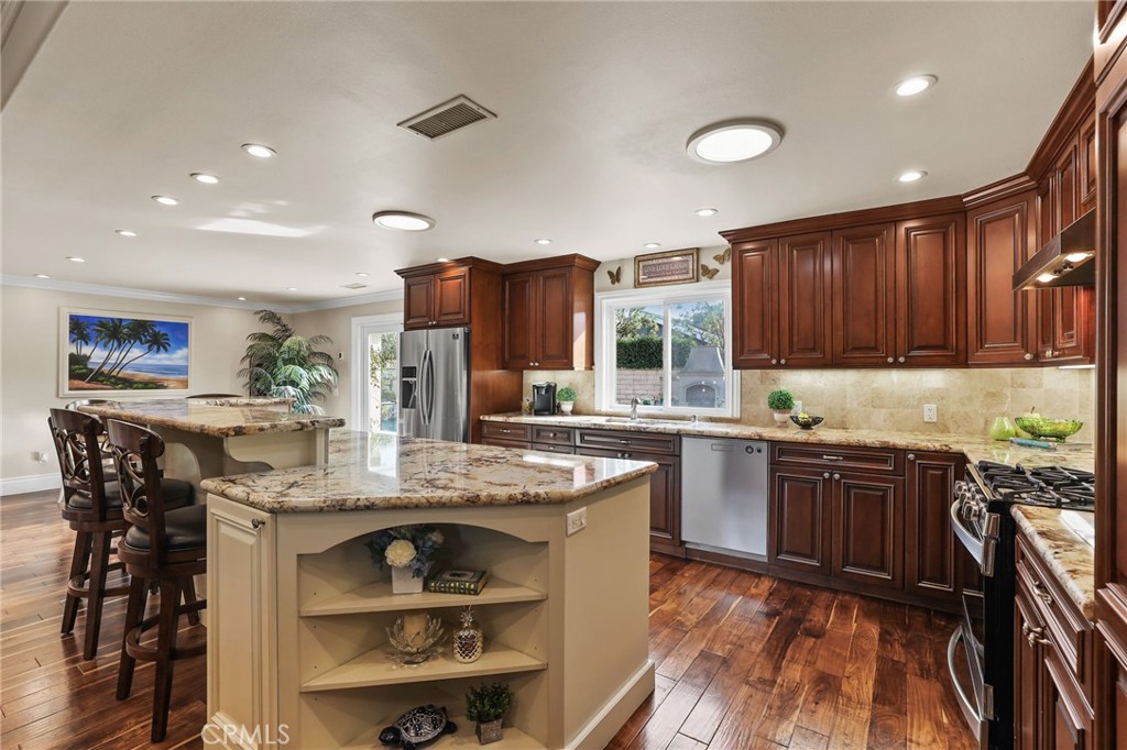 2682 Oak Knoll Drive