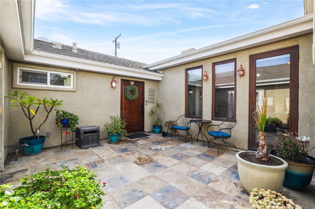 2682 Oak Knoll Drive