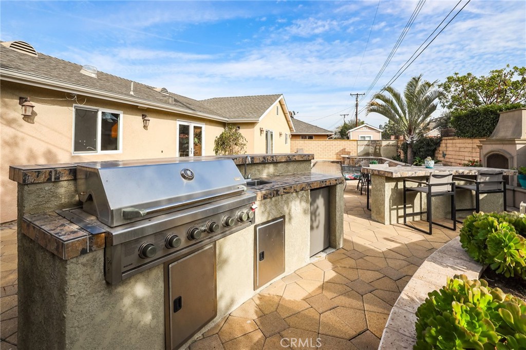 2682 Oak Knoll Drive