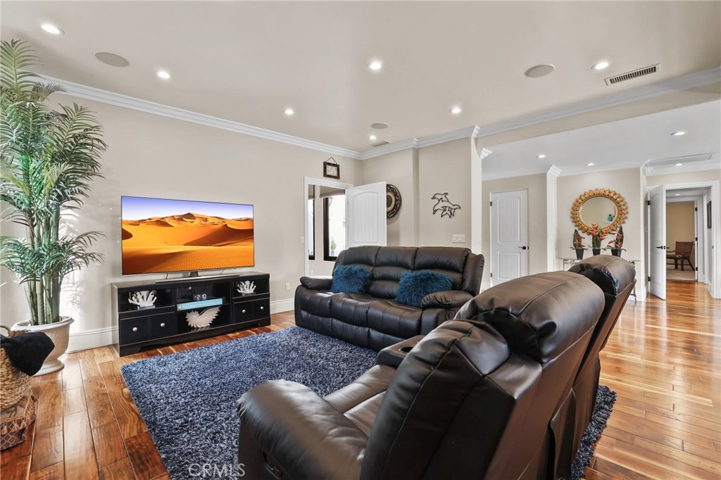 2682 Oak Knoll Drive