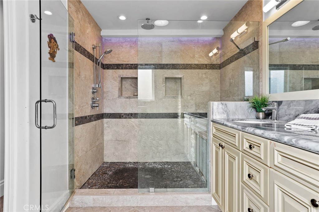 2682 Oak Knoll Drive