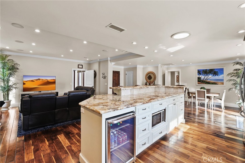 2682 Oak Knoll Drive