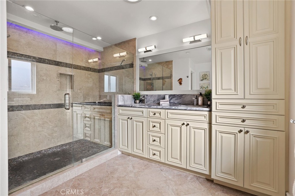 2682 Oak Knoll Drive