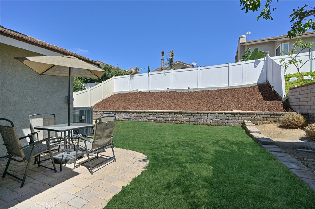 17395 BRIARDALE Lane