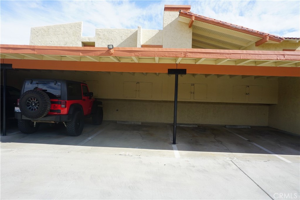1407 N Sunrise Way 25