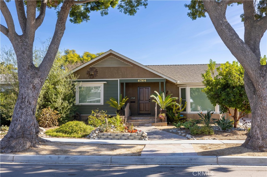 6764 E Parapet Street