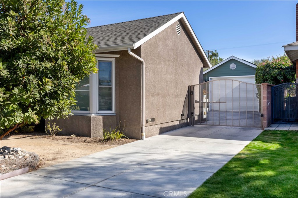 6764 E Parapet Street