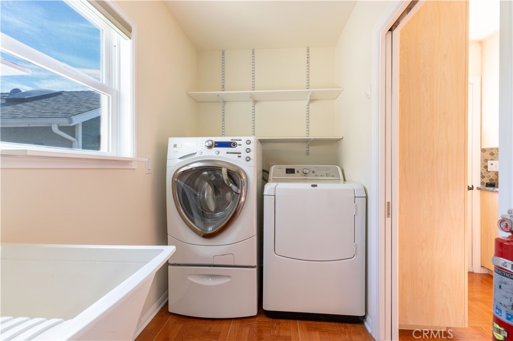 6764 E Parapet Street