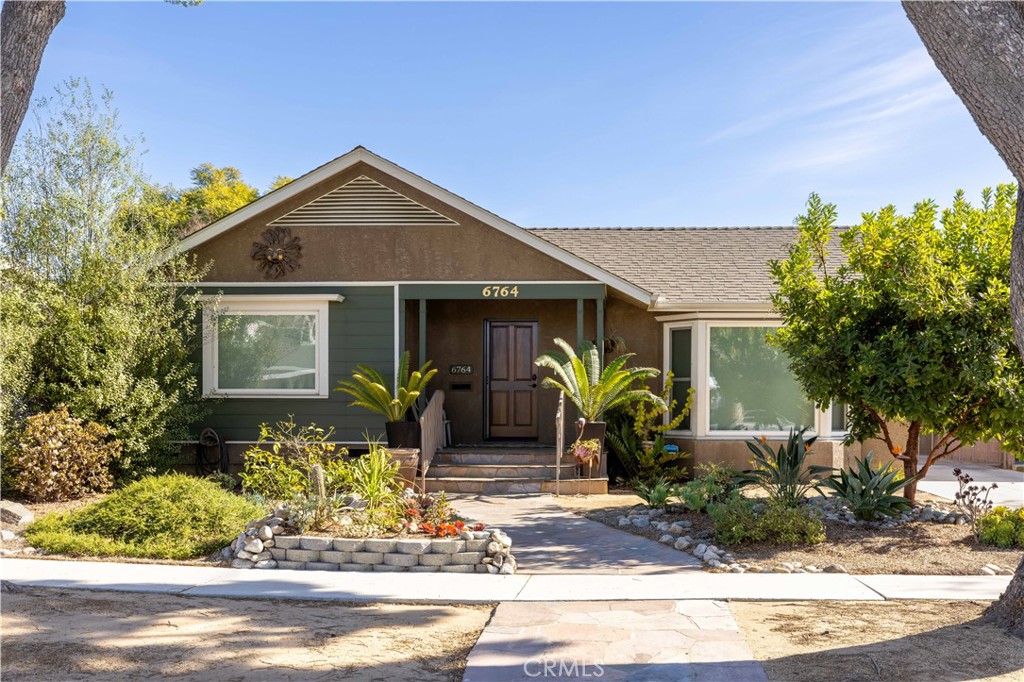 6764 E Parapet Street