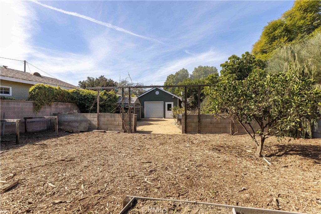 6764 E Parapet Street