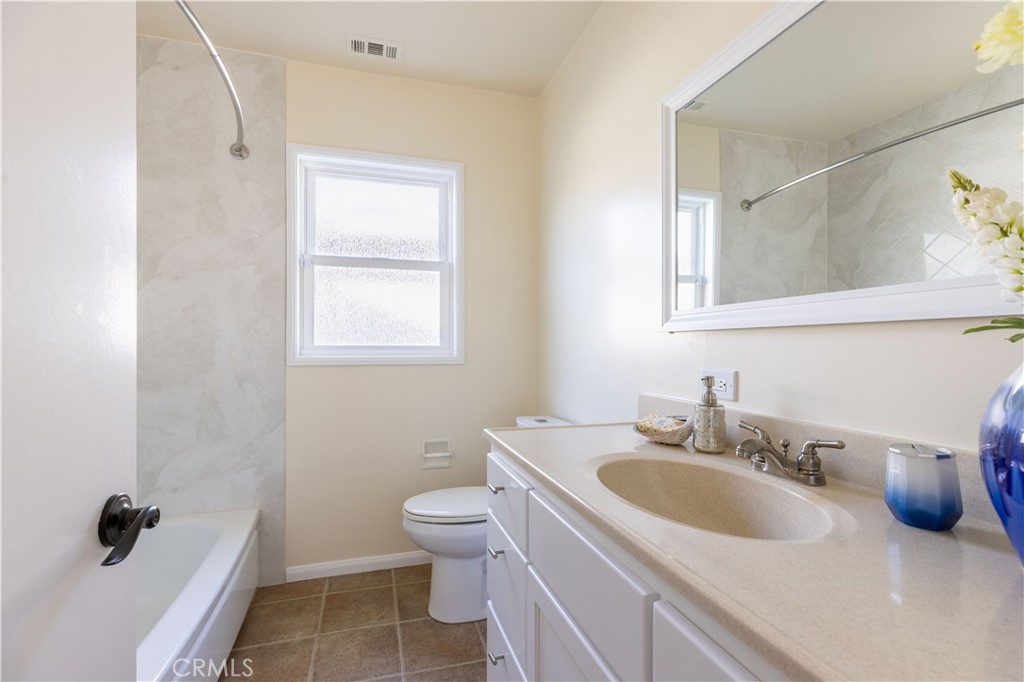 6764 E Parapet Street