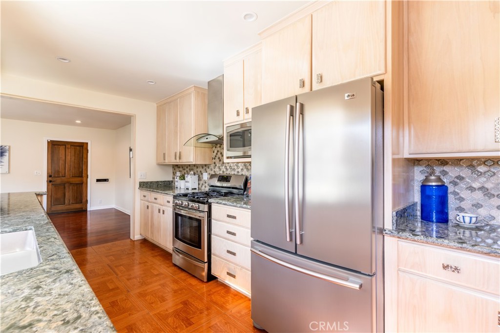 6764 E Parapet Street