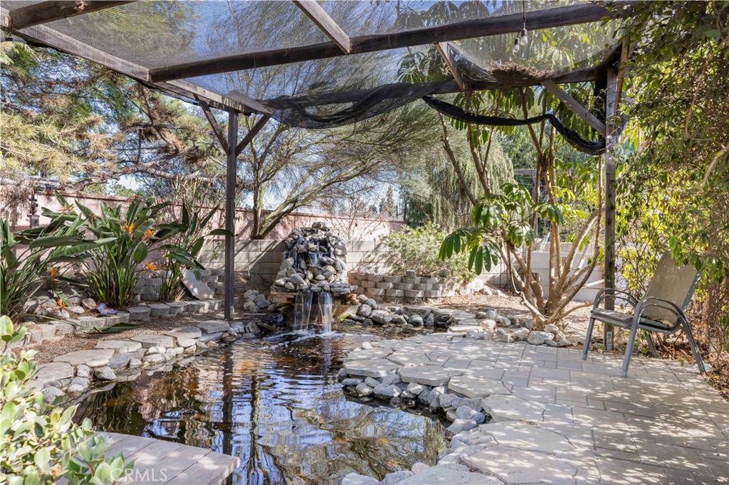 6764 E Parapet Street