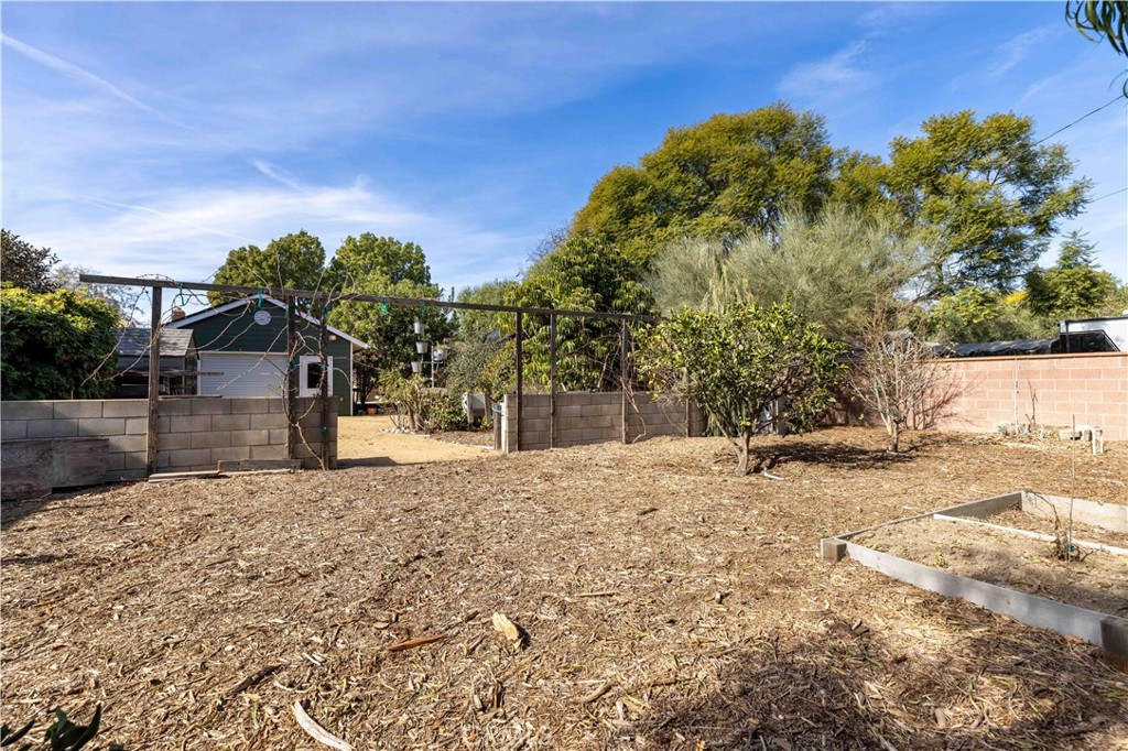 6764 E Parapet Street