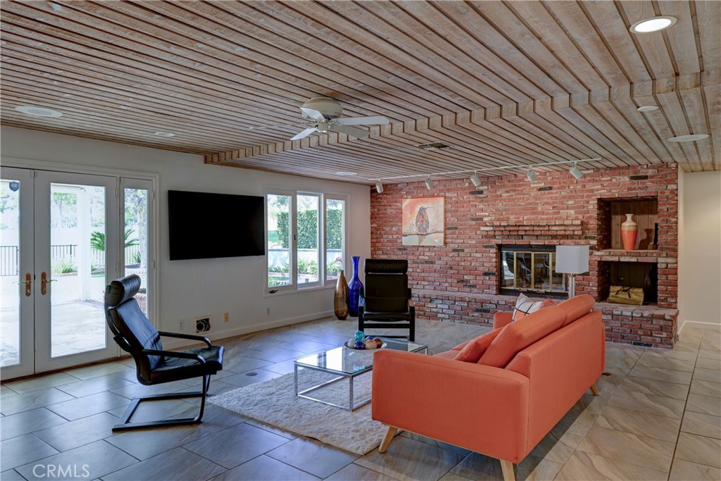 5971 Country View Drive