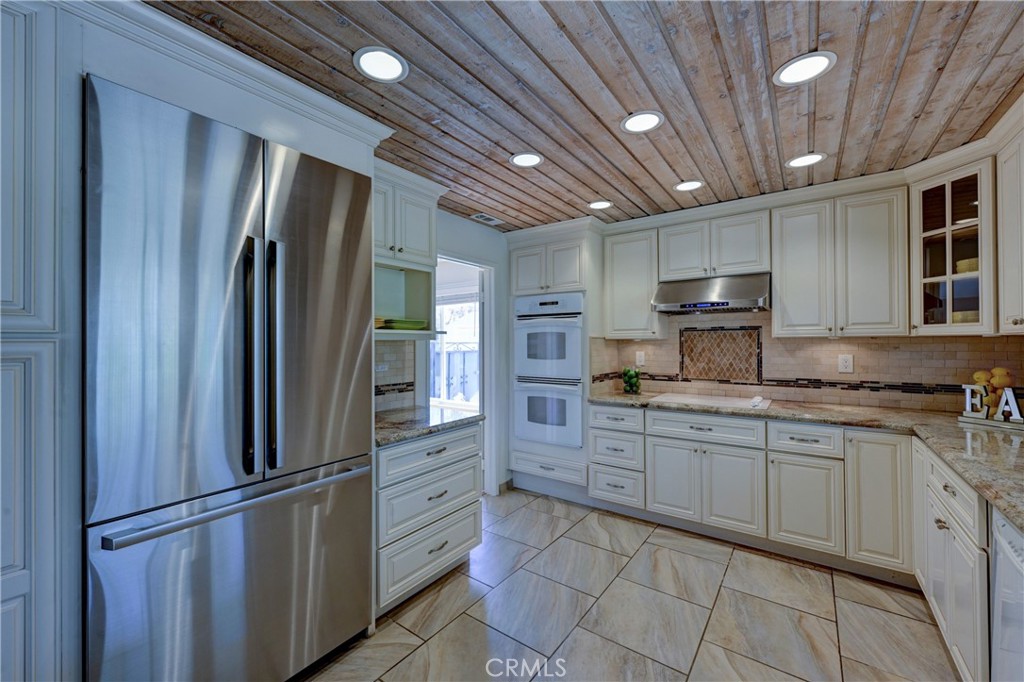 5971 Country View Drive